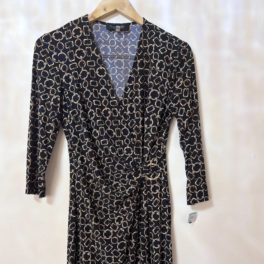 Beautiful Black and gold dress NWT